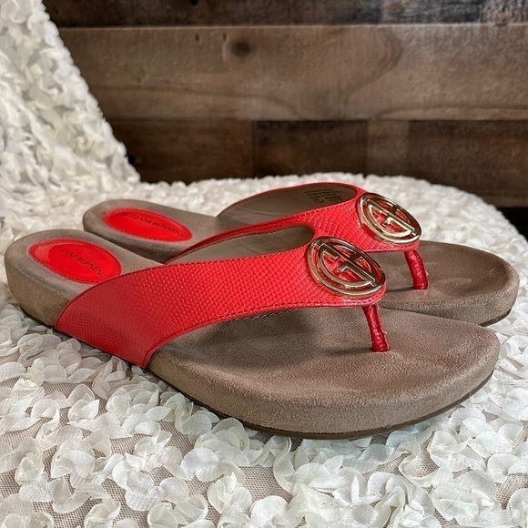 GIANI Bernini Coral/Orange SANDALS Size 7.5 - Picture 1 of 8